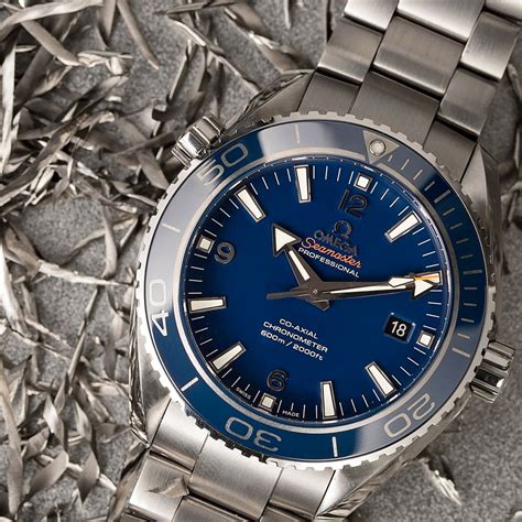 omega planet ocean vs omega seamaster.